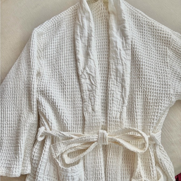 Au Lit Linens Waffle Robe - Picture 5 of 8